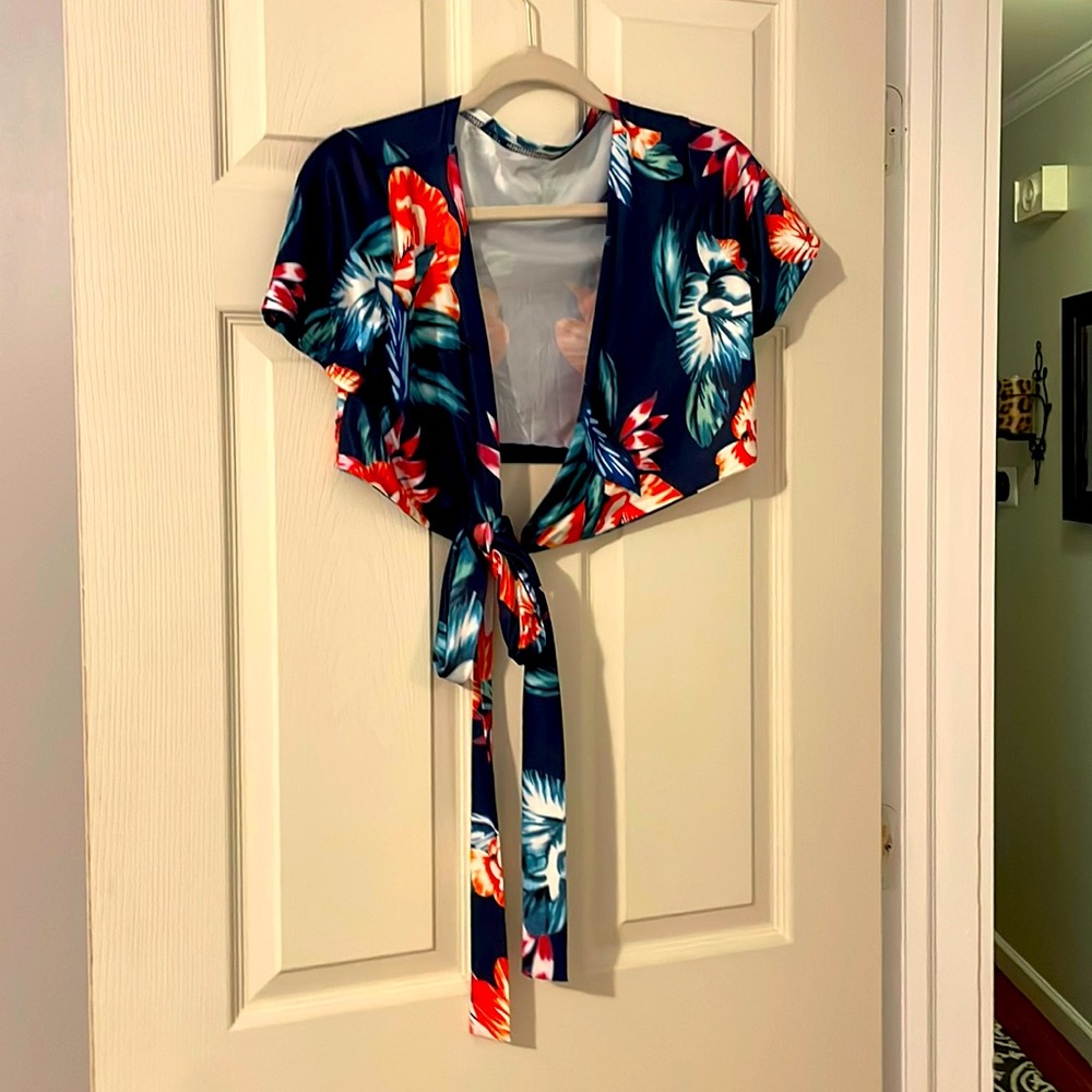 Two piece floral design set